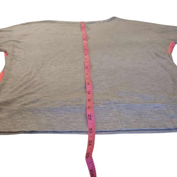 Daytrip By Buckle Womens Pink & Gray Floral Striped Batwing Top Size Large - Picture 8 of 8